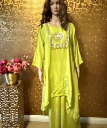 Light lemon green cord set