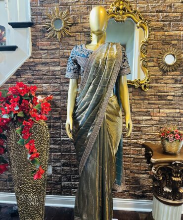 Beautiful dual color mix saree