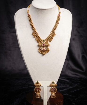 Beautiful meena work set